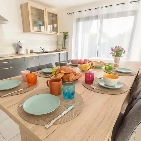Les 7 Iles Apartment *